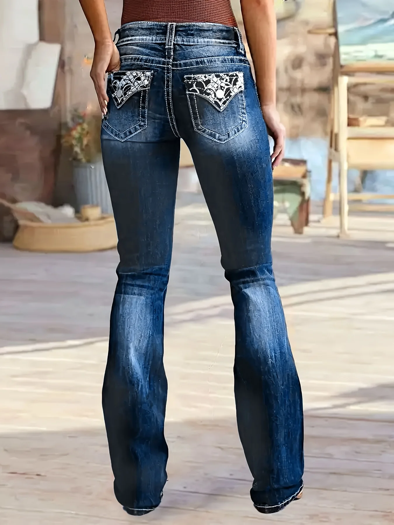 Women's Low Rise Jeans Casual Zipper Fly Flare Leg Denim Pants with Pocket - Image 3